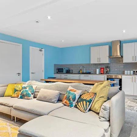 Large House In Sleeps 10 - Pass The Keys Appartement *