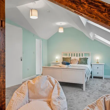 Large House In Sleeps 10 - Pass The Keys Apartamento Ulverston