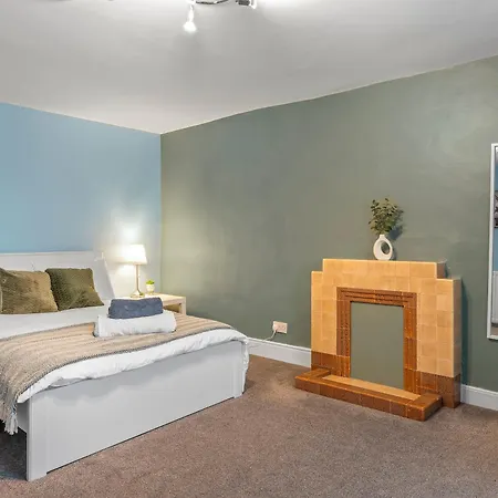 Apartment Large House In Sleeps 10 - Pass The Keys Ulverston