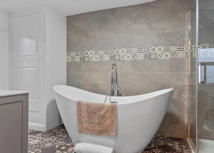 Large House In Sleeps 10 - Pass The Keys Apartamento Ulverston